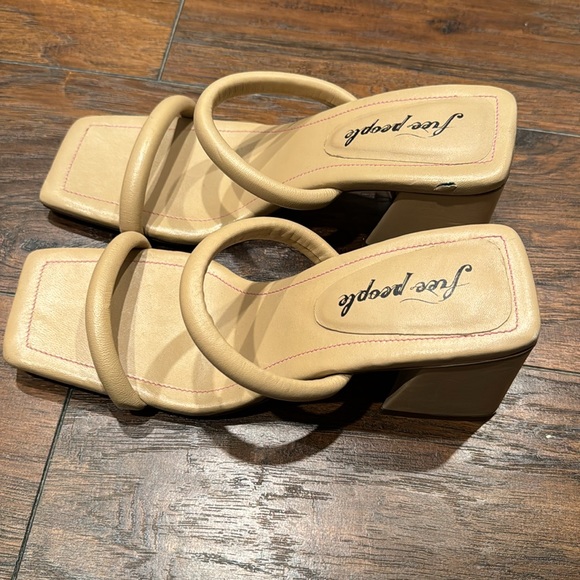 NEW! Free People Double Strap Parker Heel In Dune - Size 39 EU - Picture 8 of 16
